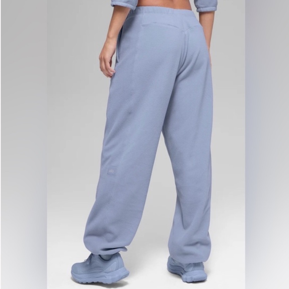 NEW Alo Polar Fleece High Waist Retreat Jogger in Winter Frost Size Large - Picture 2 of 16